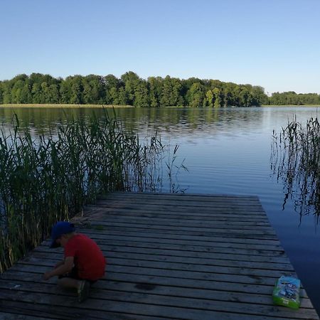 Domek Nad Jeziorem Koszajny Exterior foto