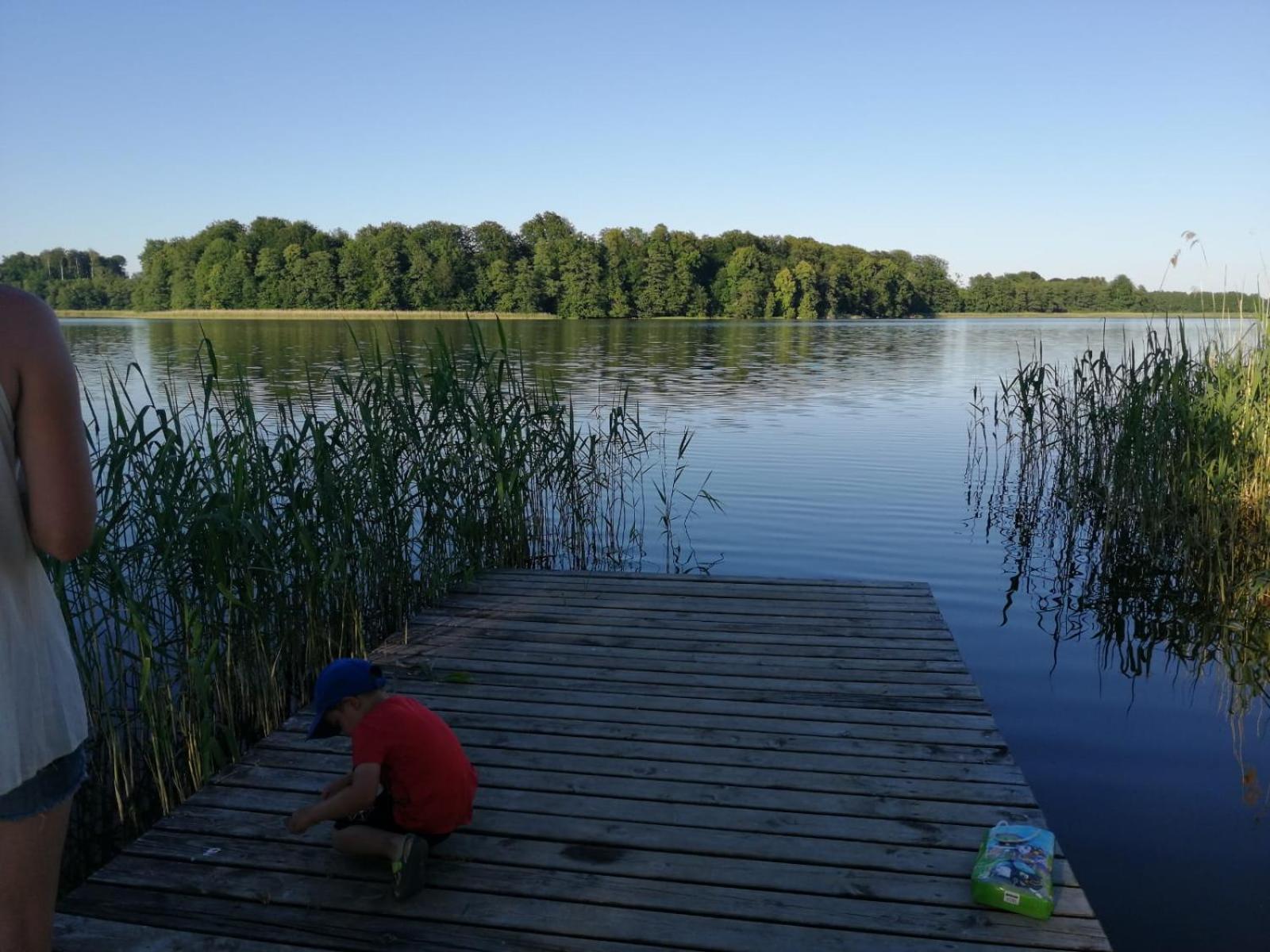 Domek Nad Jeziorem Koszajny Exterior foto